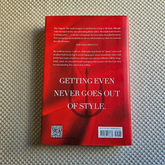 4/$40 Revenge Wears Prada‎ - Lauren Weisberger - Hardcover - Picture 6 of 6